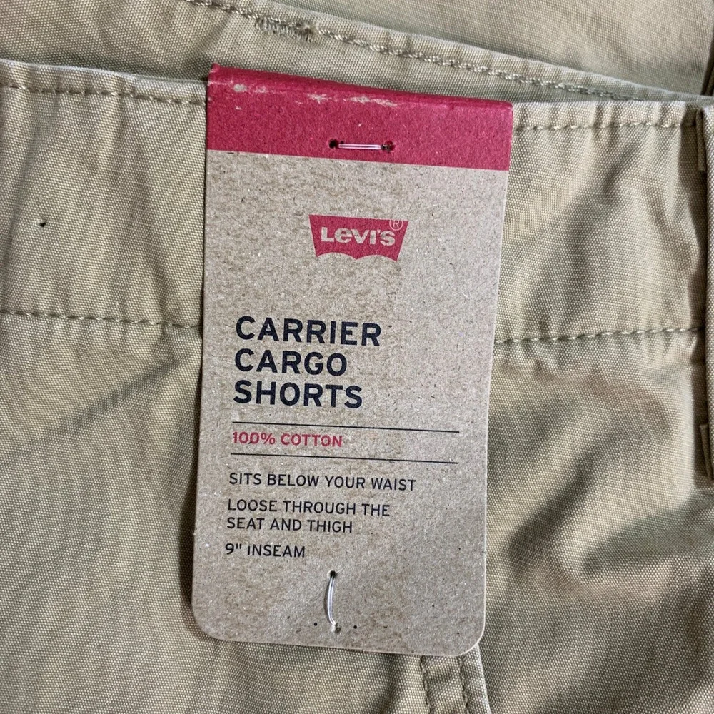 NWT Levi's Cargo Shorts Men's 34 Tan Khaki Cotton 9 Inch Inseam
